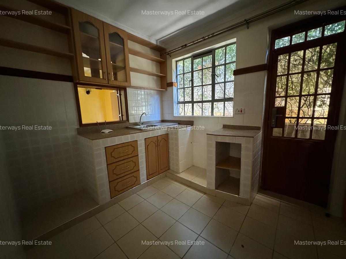 4 Bed Townhouse with En Suite in Muthaiga - 3