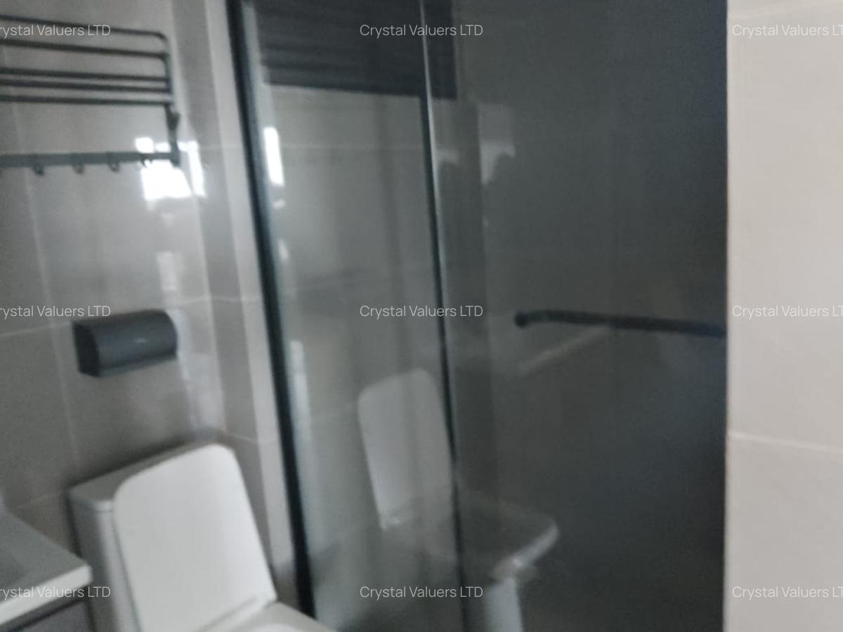 2 Bed Apartment with En Suite in Riverside - 5