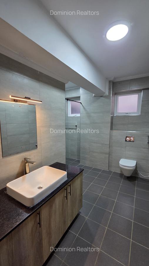 4 Bed Apartment with En Suite in Westlands Area - 4