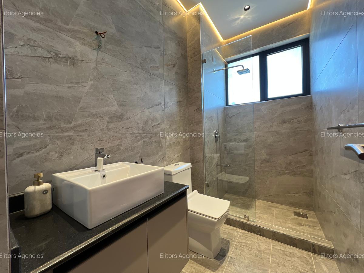 2 Bed Apartment with En Suite at Kirawa Road - 17
