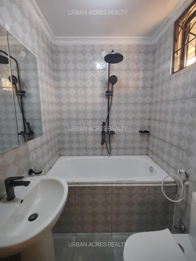 3 Bed Townhouse with En Suite in South C - 13