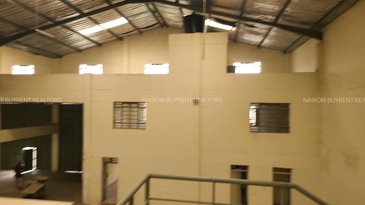 30,000 ft² Warehouse with Fibre Internet in Industrial Area - 5