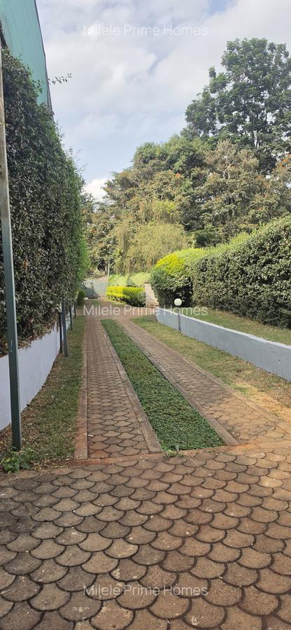 5 Bed Villa with En Suite at Runda Road - 14