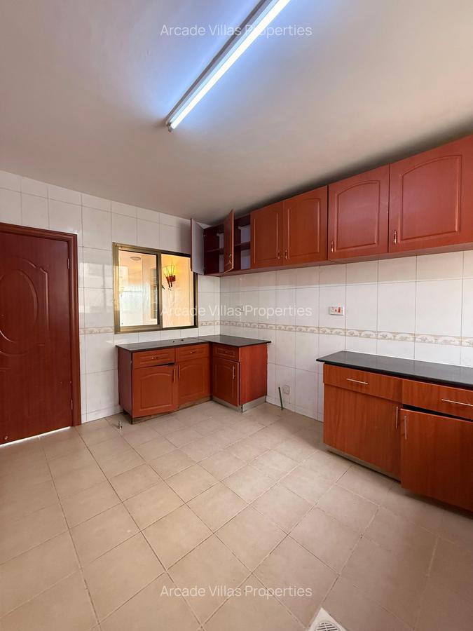 3 Bed Apartment with En Suite in Kileleshwa - 5