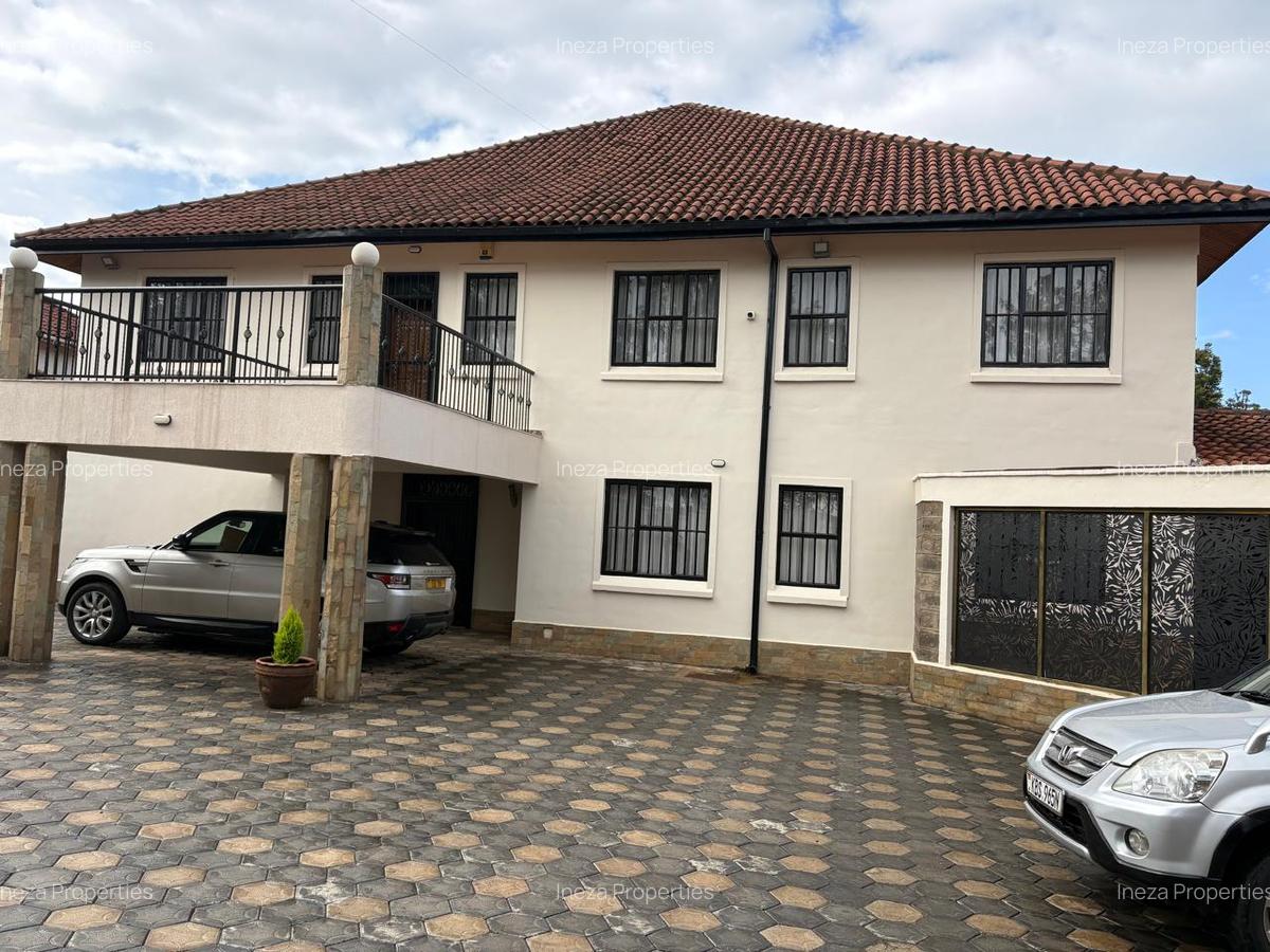 5 Bed Apartment with Garden in Nyari - 1