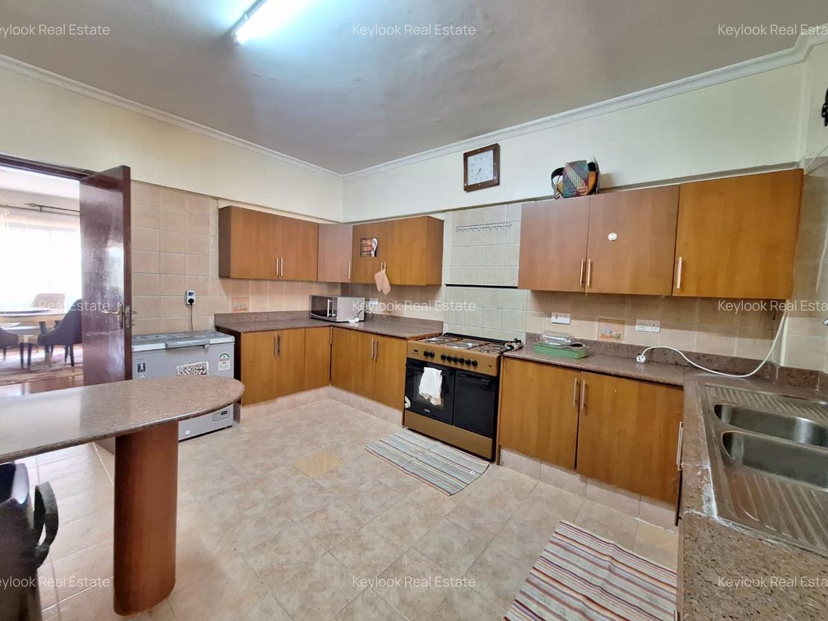 3 Bed Apartment with En Suite at Yaya Center - 12