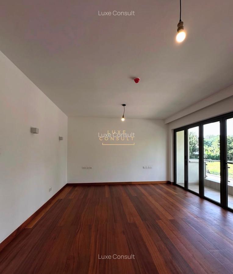4 Bed Townhouse with En Suite in Rosslyn - 3