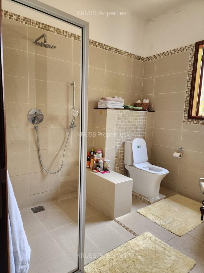 3 Bed Apartment with En Suite at Ar185 - 12