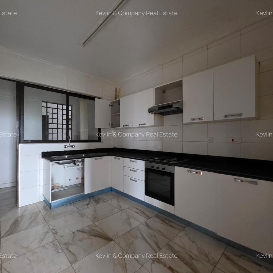 2 Bed Apartment with En Suite in Kilimani - 6