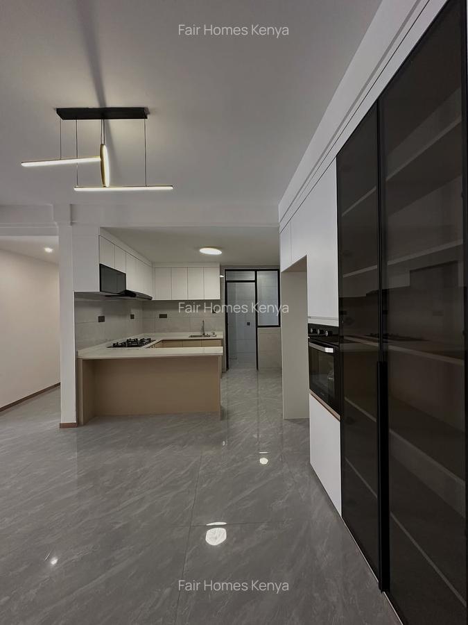 3 Bed Apartment with En Suite at Riverside Drive - 3