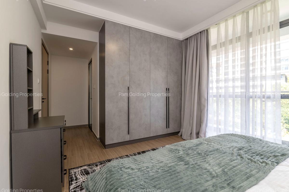 2 Bed Apartment with En Suite in Riverside - 9