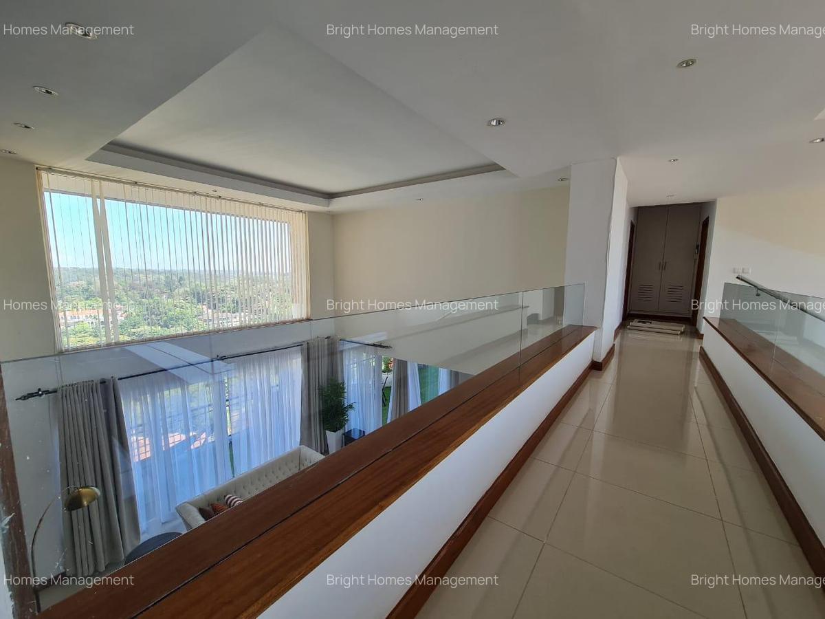 4 Bed Apartment with En Suite in Parklands - 4