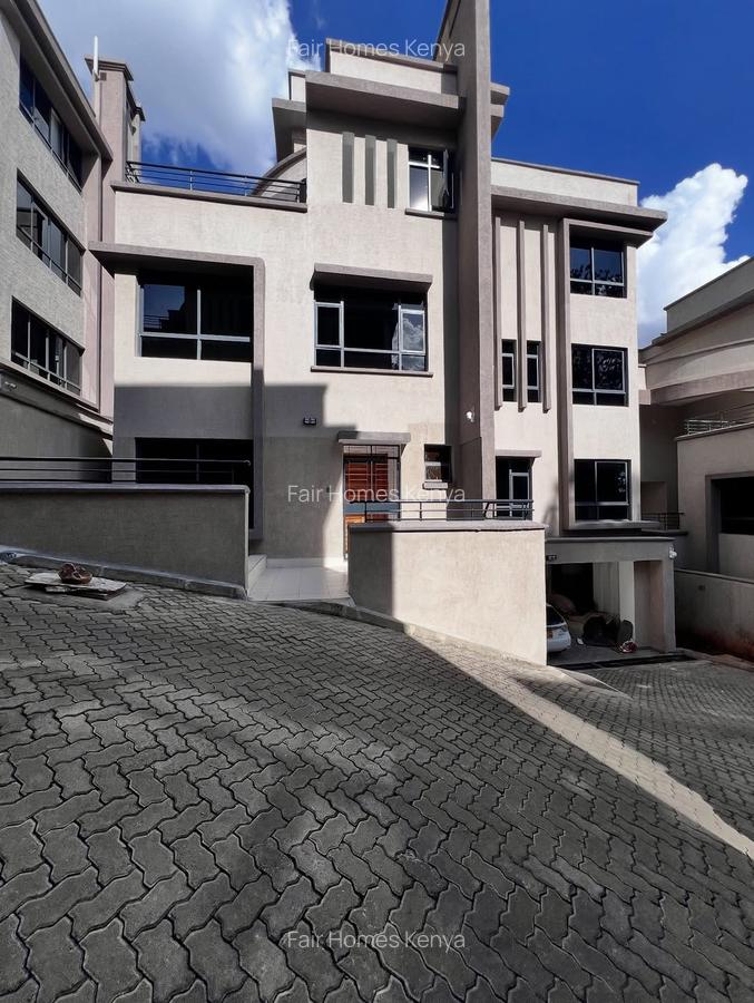 6 Bed Townhouse with En Suite at Kabasiran Avenue - 1