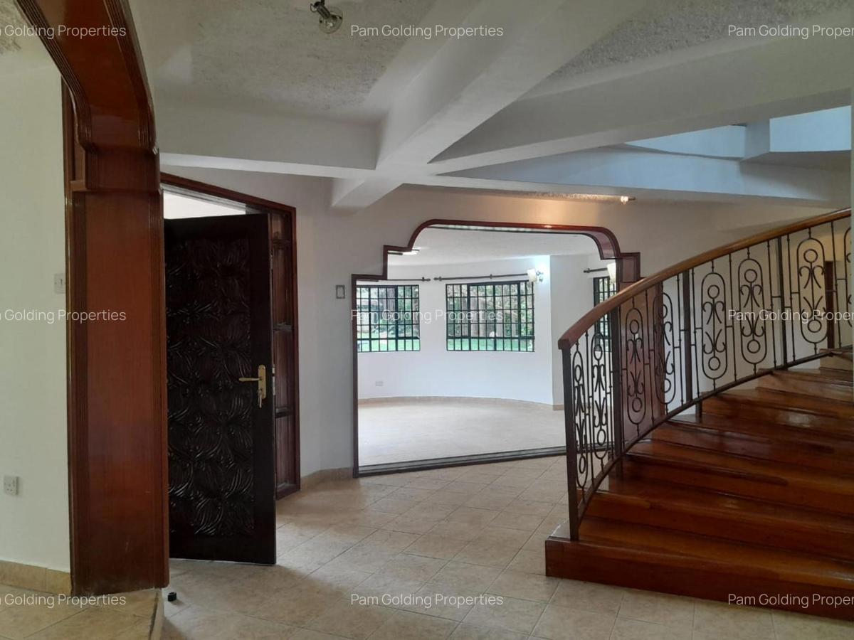 4 Bed House with En Suite in Karen - 3