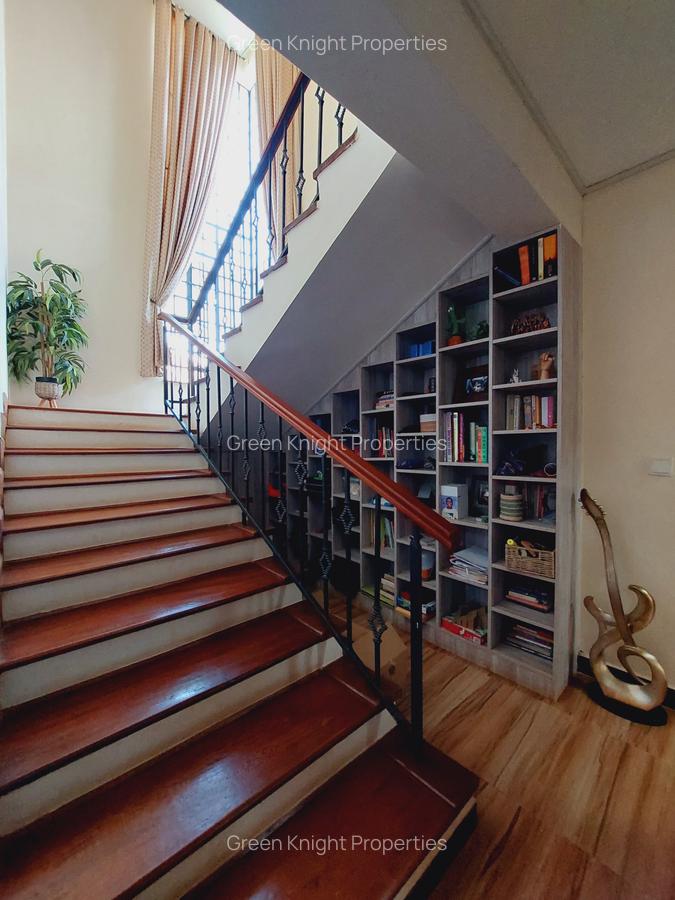 4 Bed House with En Suite in Kitisuru - 12