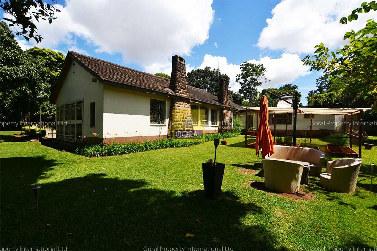 4 Bed House in Lavington - 1