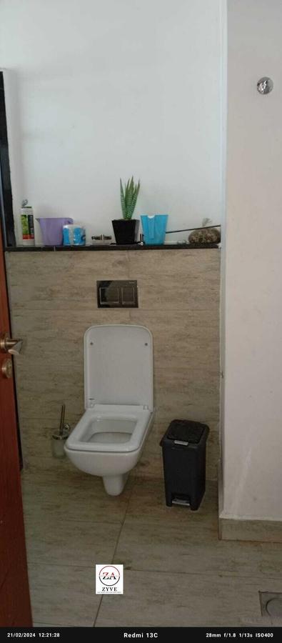 Serviced 1 Bed Apartment with En Suite at Near Yaya Center - 6