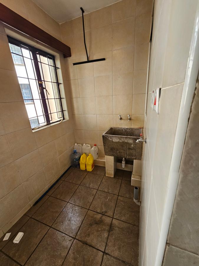 3 Bed Apartment with En Suite at Lavington - 11