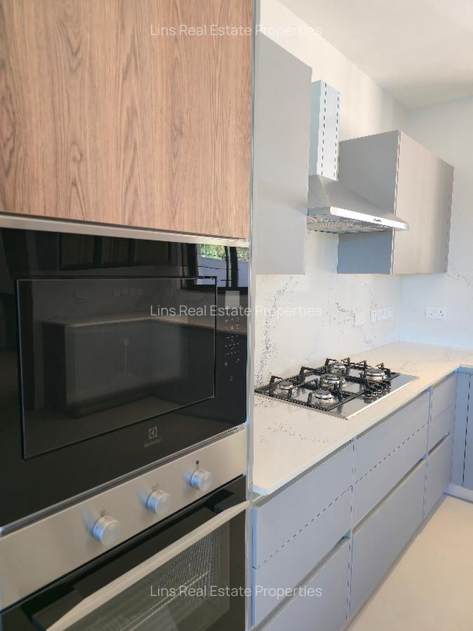 4 Bed Townhouse with En Suite in Loresho - 4