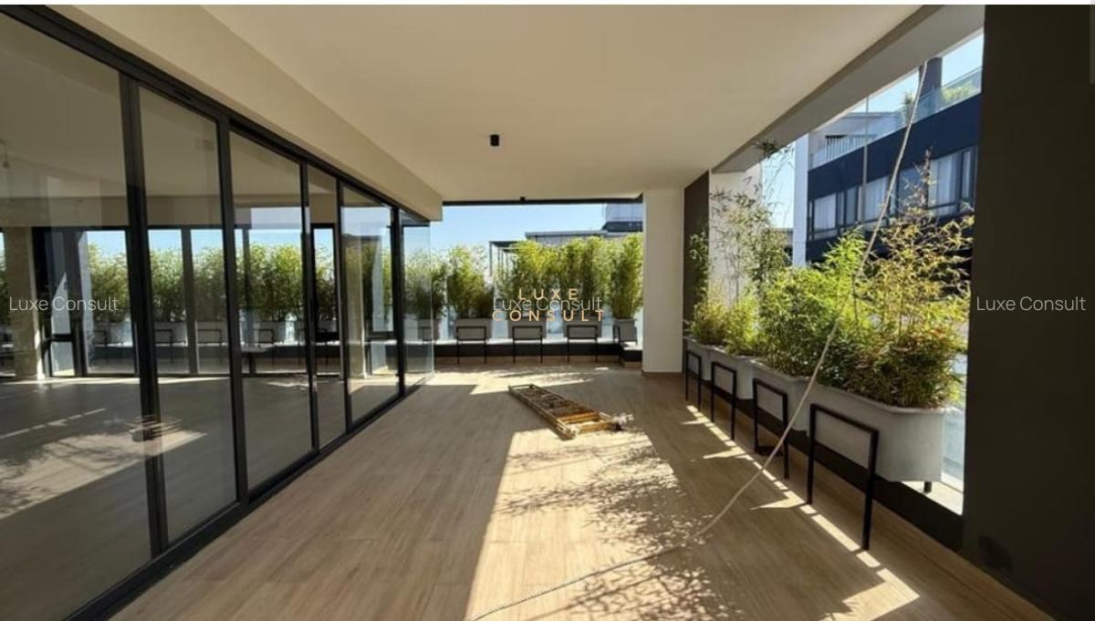 4 Bed Apartment with En Suite in Riverside - 9