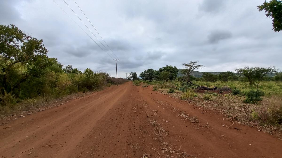 100 ac Land in Mombasa Road - 12