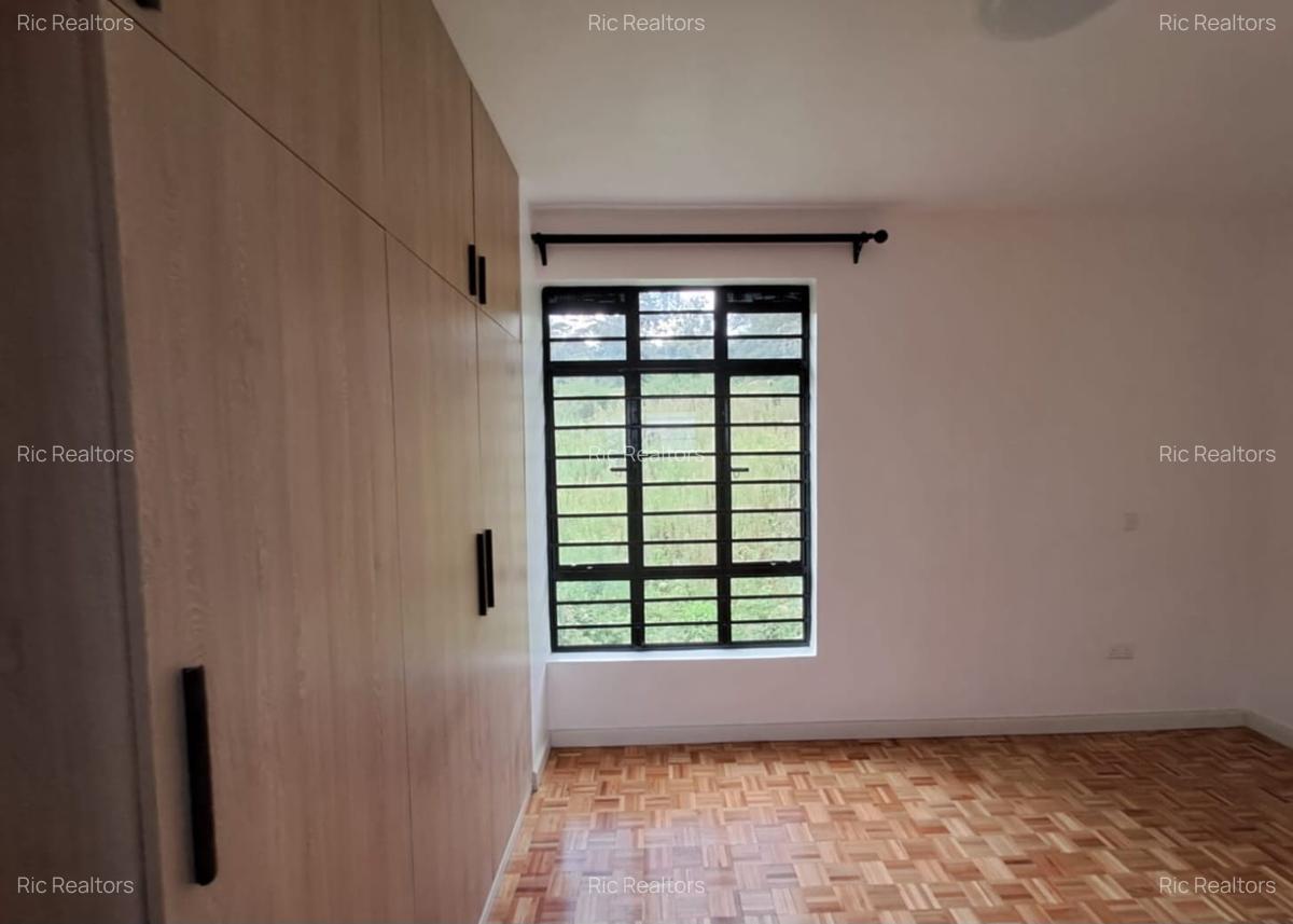 4 Bed Townhouse with En Suite at Oloolua - 46 - 11