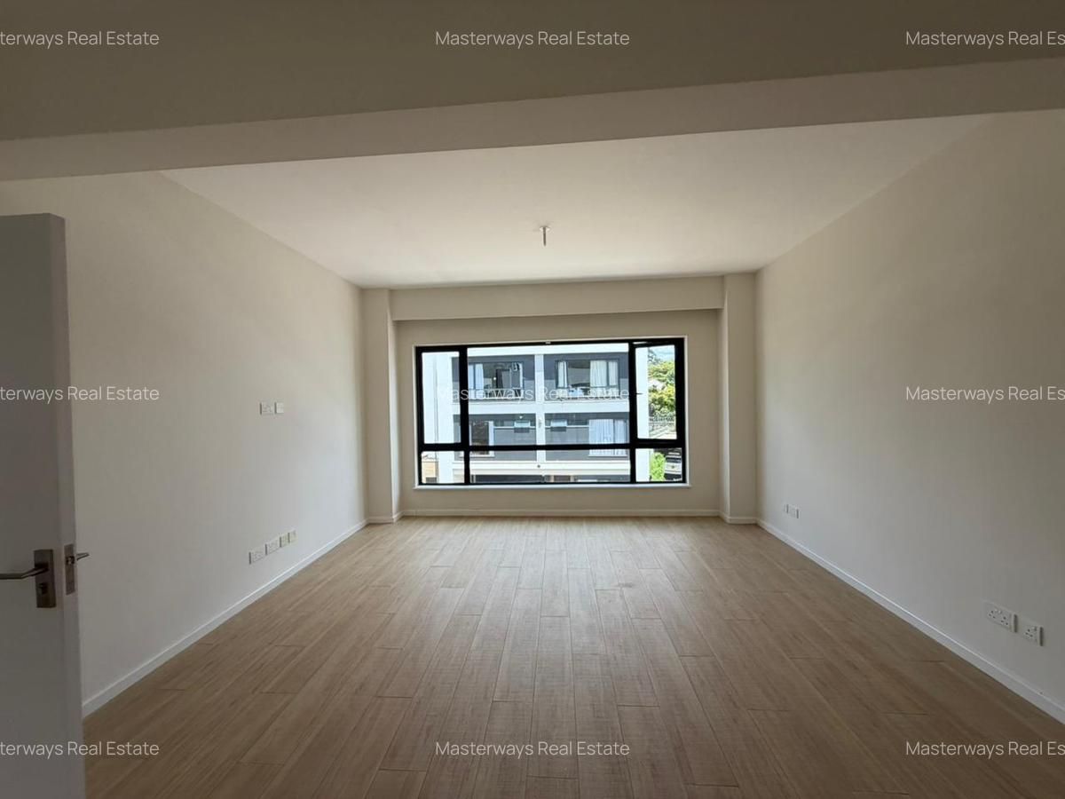 6 Bed Villa with En Suite in Kyuna - 6