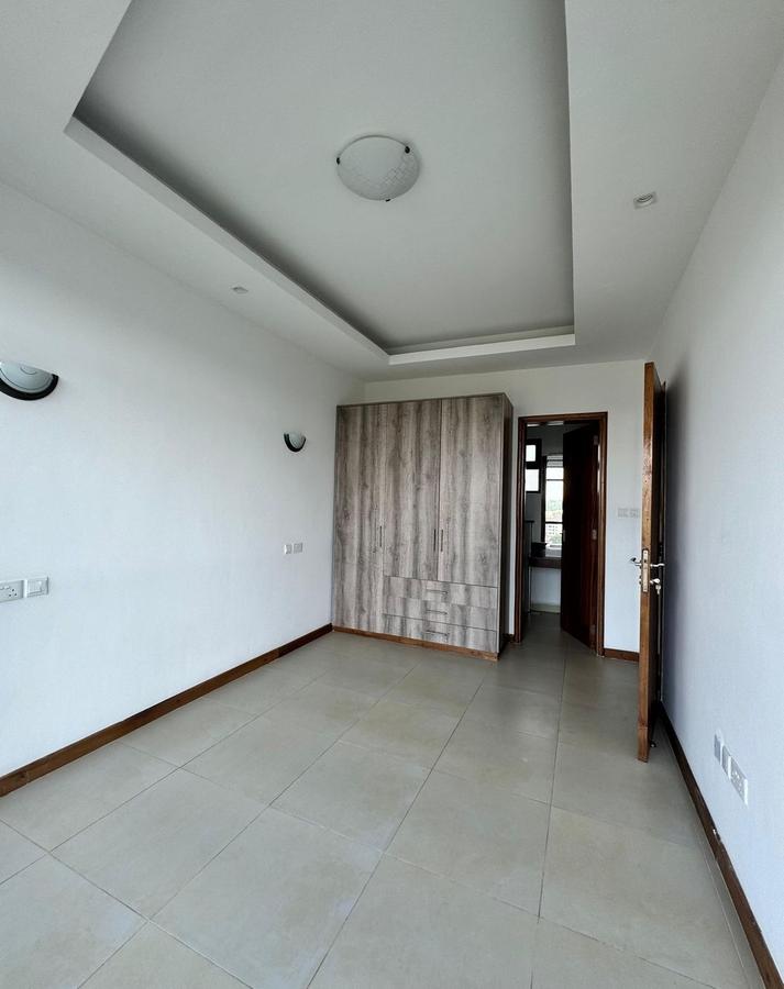 2 Bed Apartment with En Suite at Raphta Road - 14