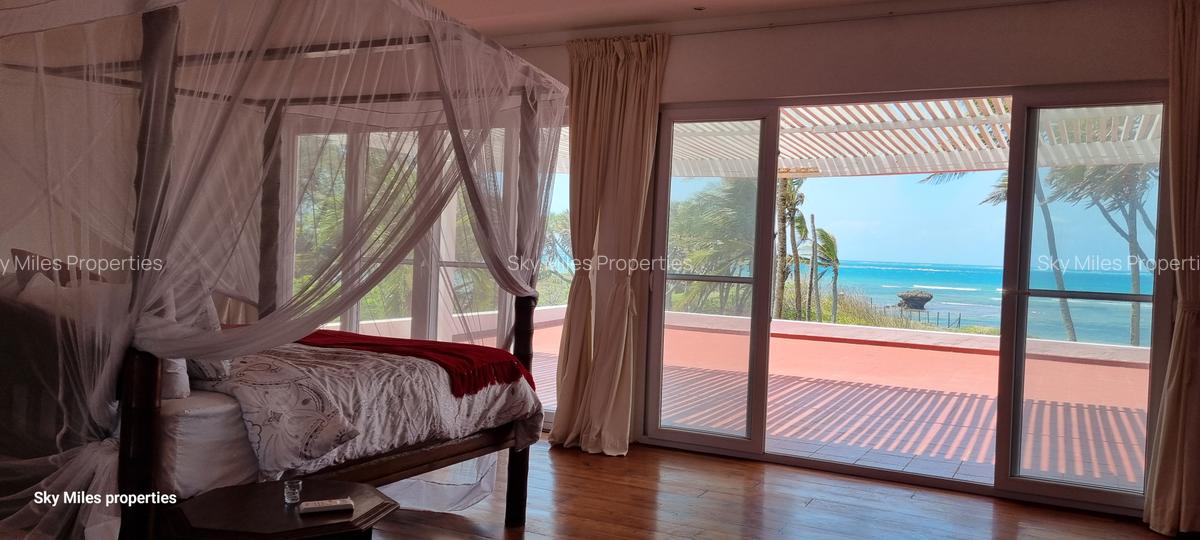 4 Bed Villa with En Suite at Malindi - 17