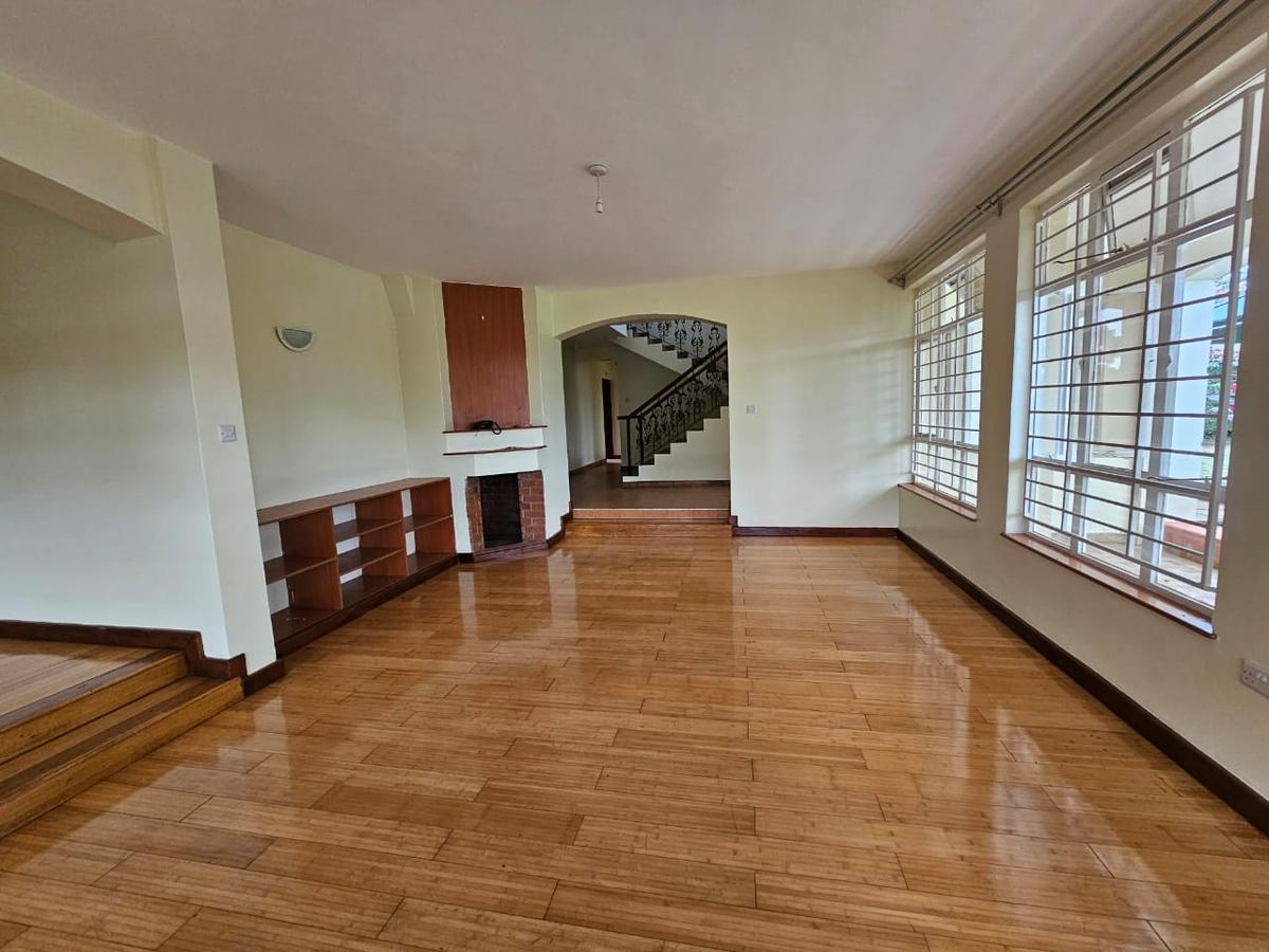4 Bed House with En Suite in Runda - 5