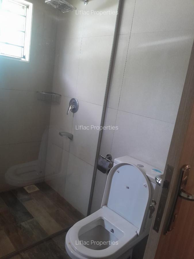 4 Bed House with En Suite in Runda - 15