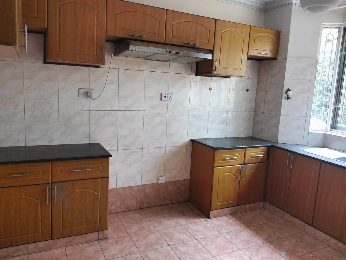 5 Bed Townhouse with En Suite in Kileleshwa - 6