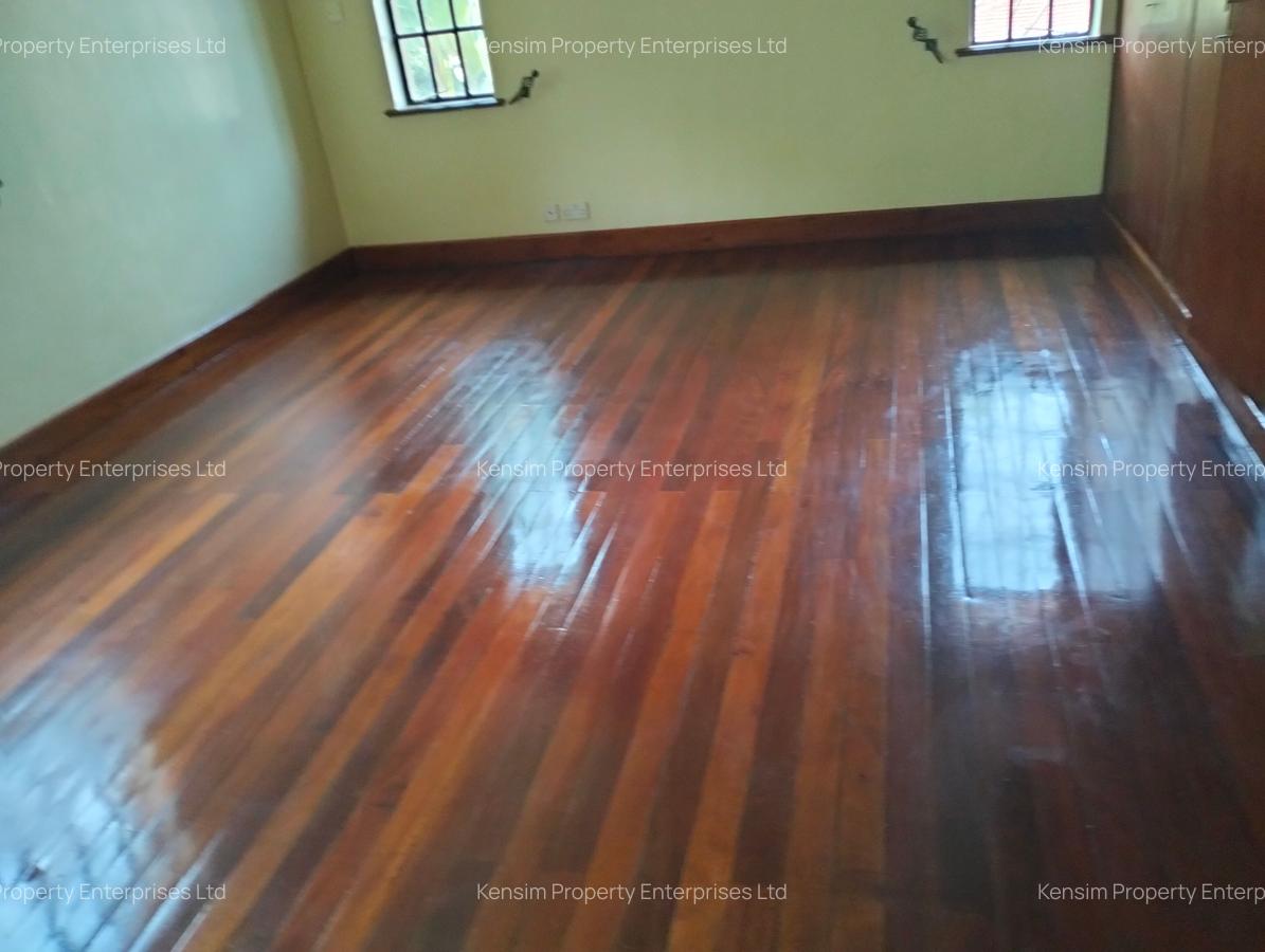 4 Bed Townhouse with En Suite in Muthaiga - 17