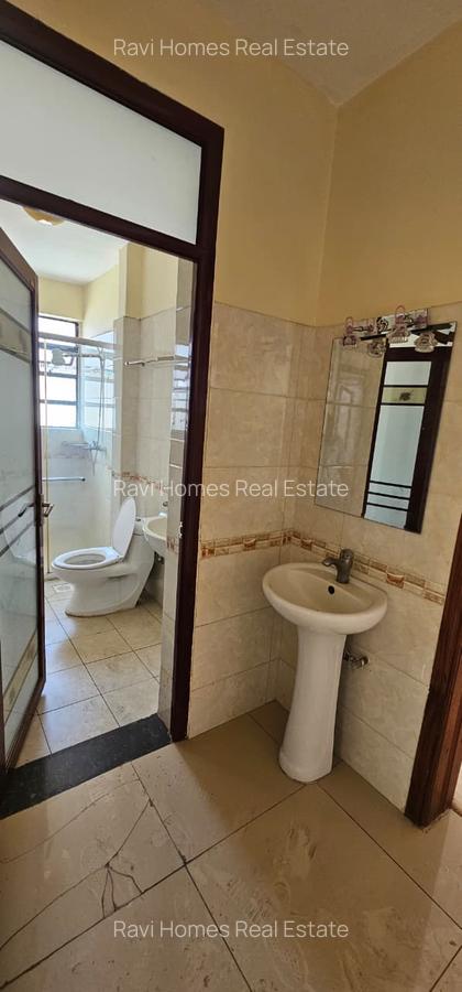 3 Bed Apartment with En Suite in Lavington - 6