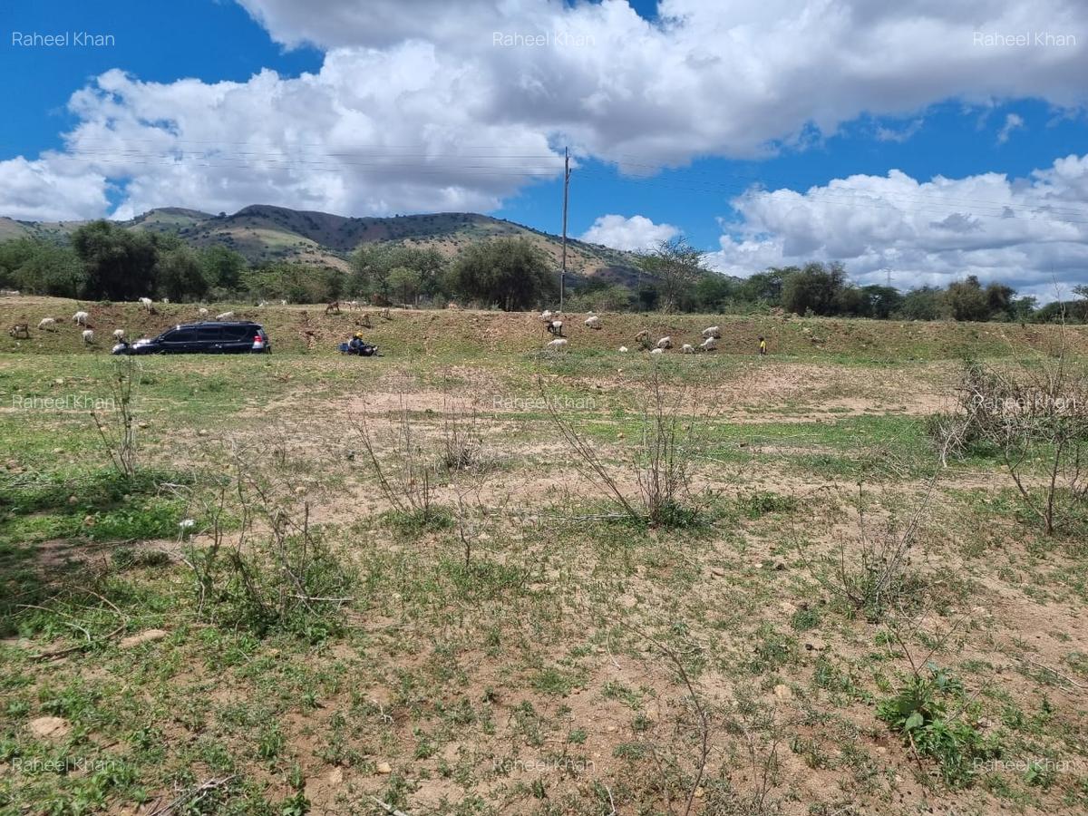 14 ac Land in Bisil - 1