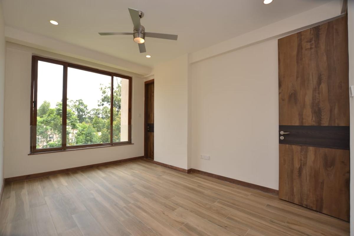 2 Bed Apartment with En Suite at Peponi Road - 7