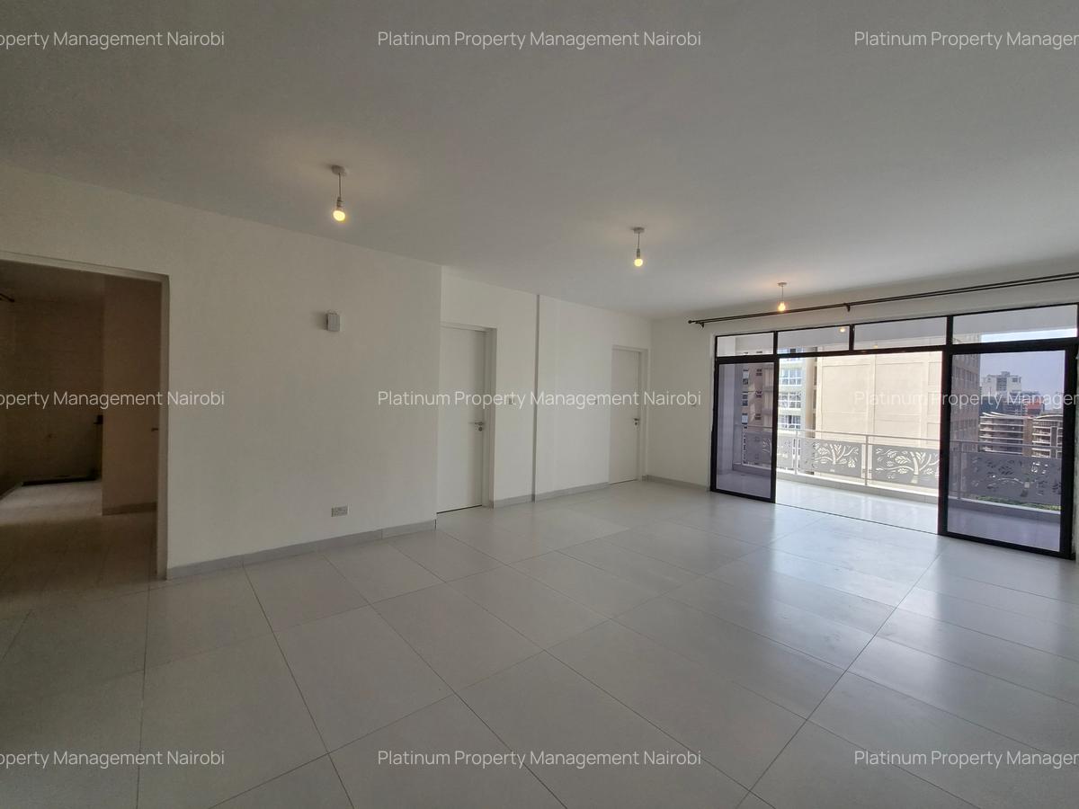 3 Bed Apartment with En Suite at Second Parklands - 2