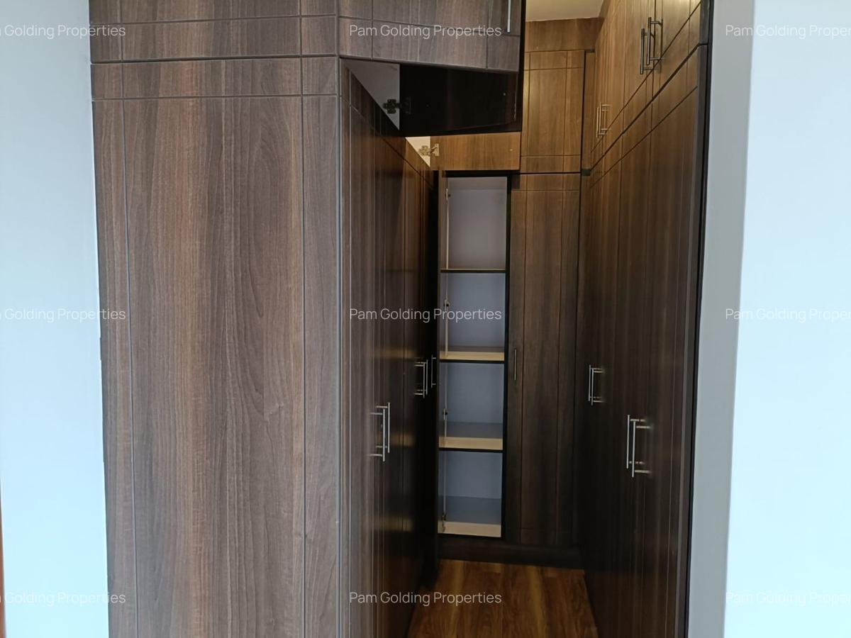 3 Bed Apartment with En Suite in Kileleshwa - 19