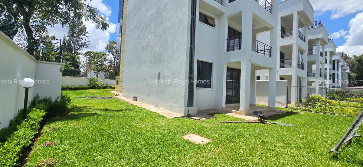 5 Bed Townhouse with En Suite at Lavington Green - 6