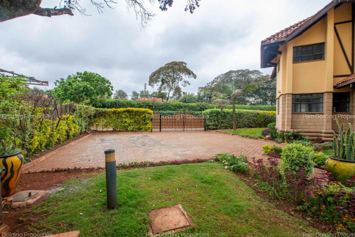 5 Bed House with En Suite in Karen - 14