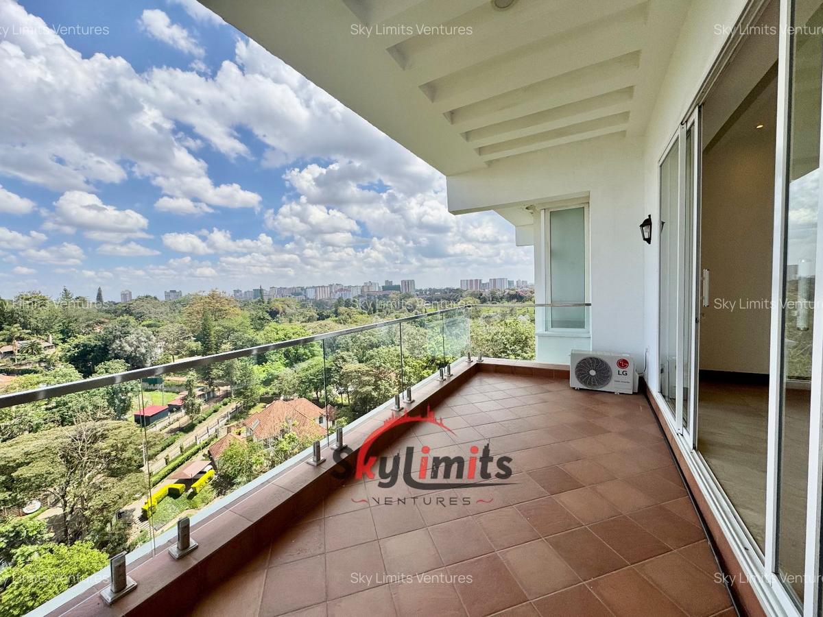 3 Bed Apartment with En Suite in Parklands - 1