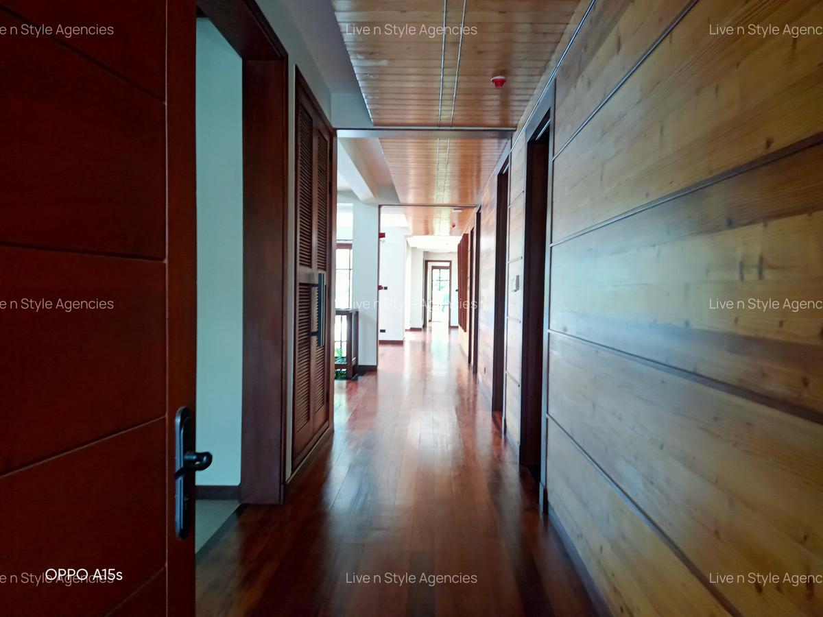 4 Bed Townhouse with En Suite in Runda - 16