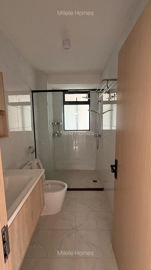 Serviced 2 Bed Apartment with En Suite at Joyland - 5