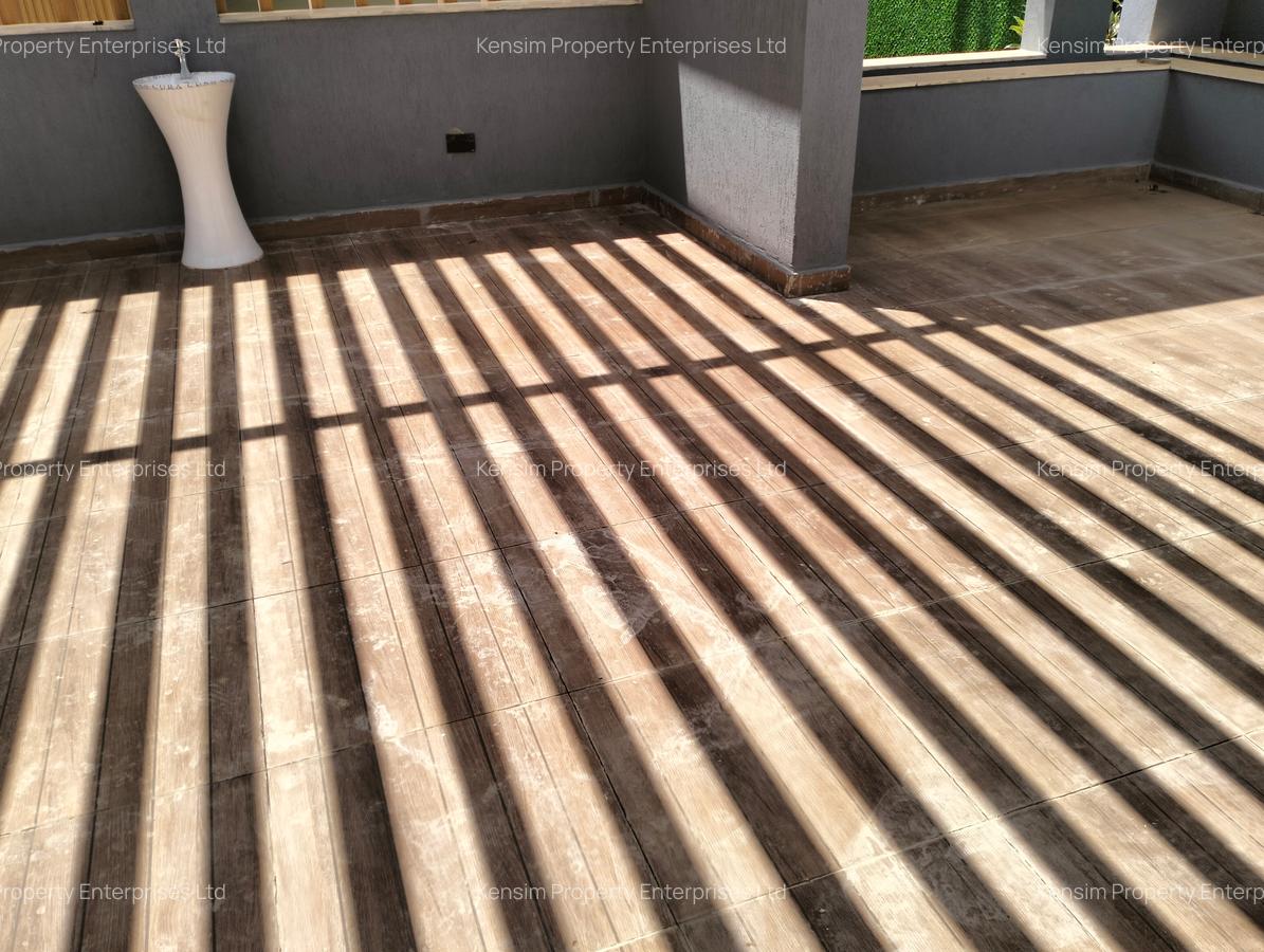 5 Bed Townhouse with En Suite in Lavington - 5