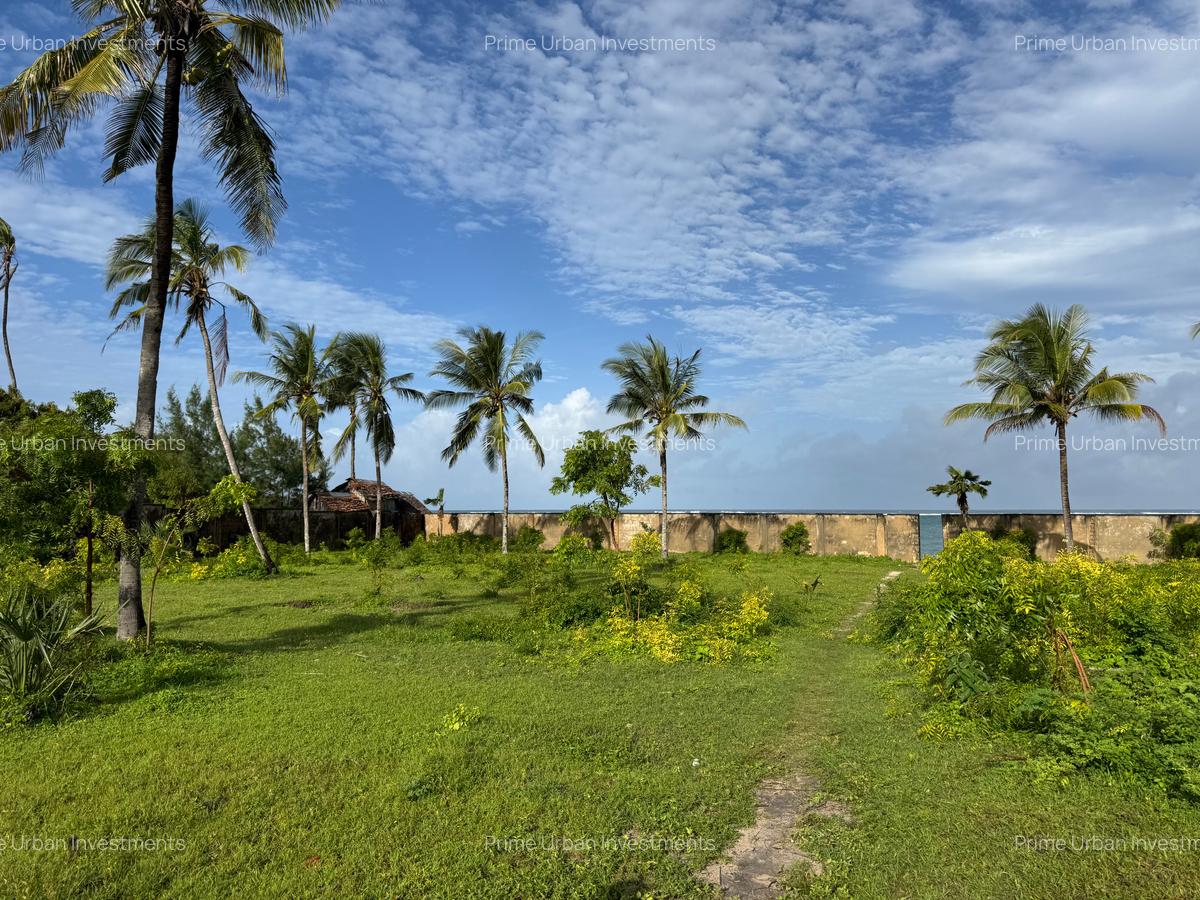Land in Kikambala - 7