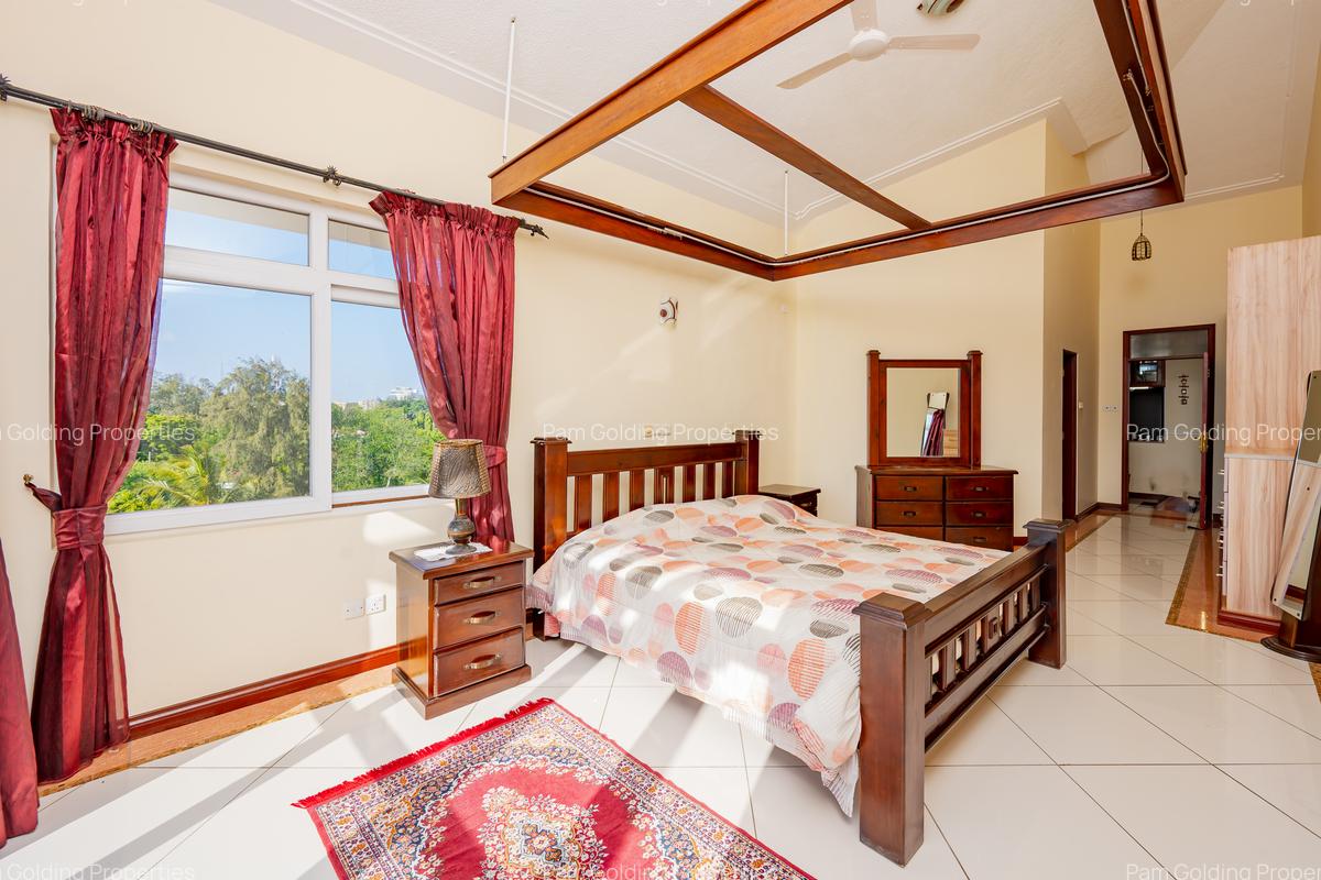 Furnished 3 Bed Apartment with En Suite at Cement Road - 16