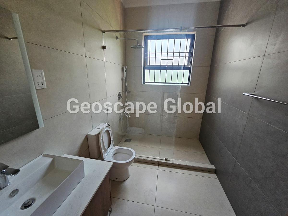 5 Bed House with En Suite in Loresho - 5