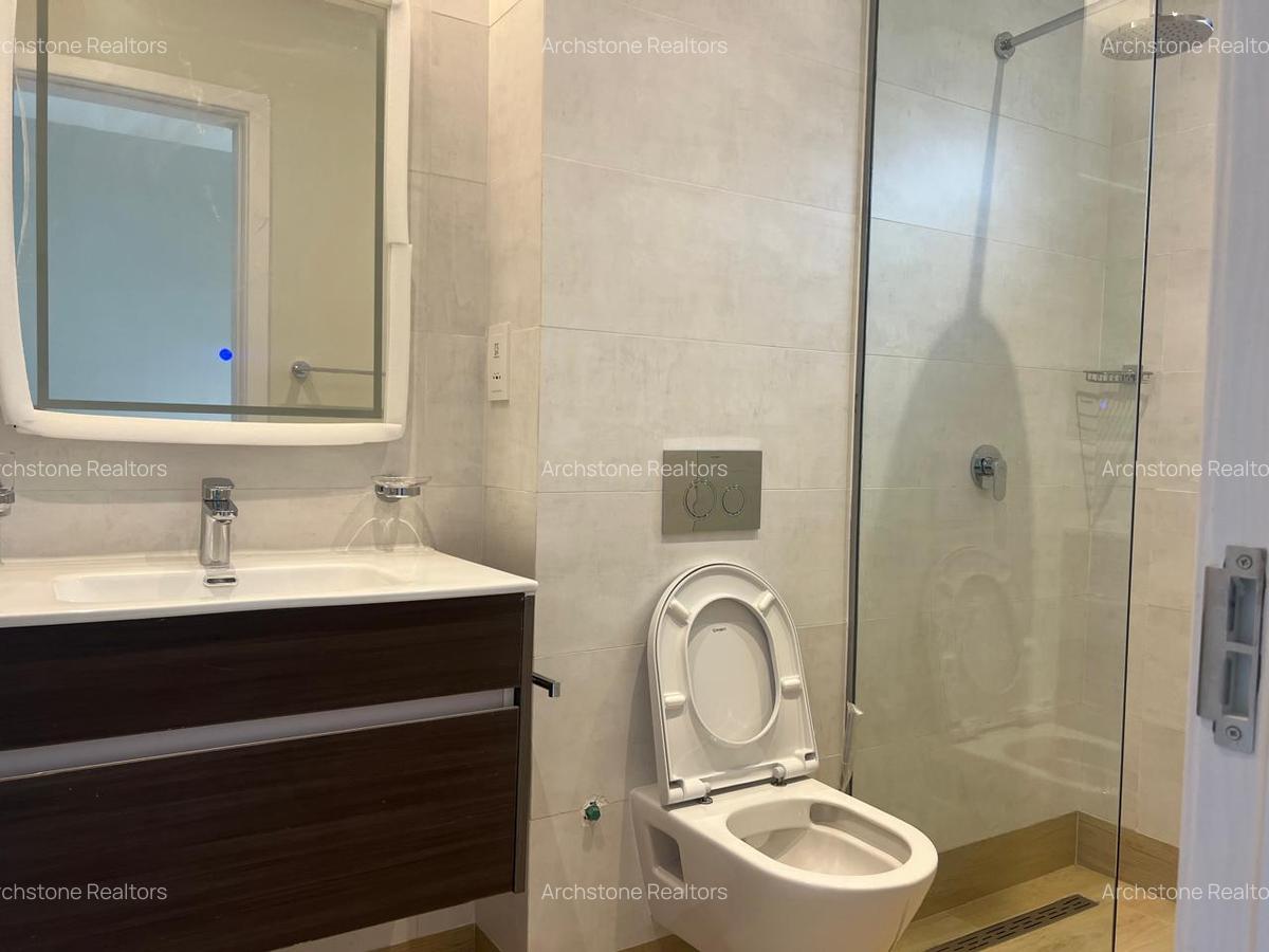 6 Bed Townhouse with En Suite in Kyuna - 8