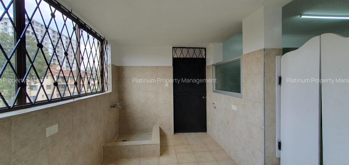 3 Bed Apartment with En Suite in General Mathenge - 8