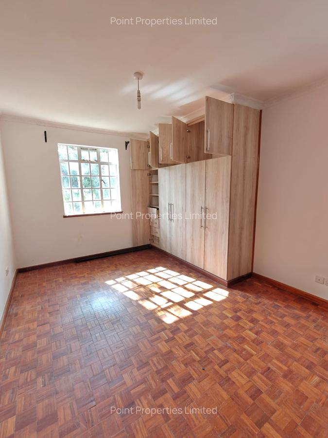 5 Bed Townhouse with En Suite in Karen - 15